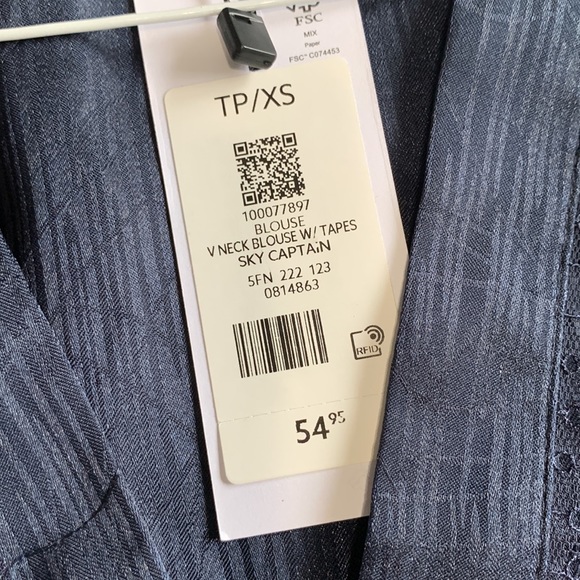 Blue blouse - Picture 5 of 6